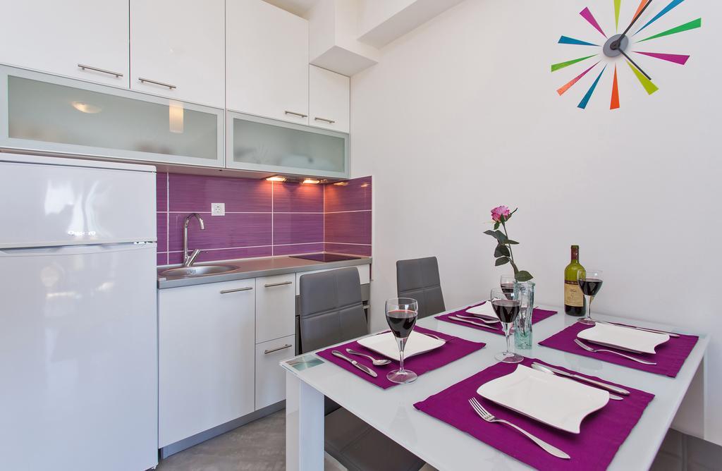 Flora Apartman